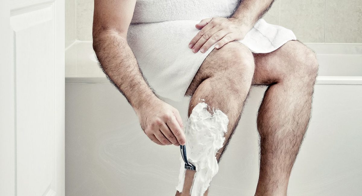 1459782904-men-shaving-legs